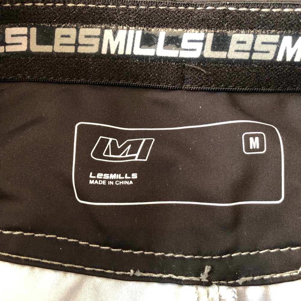 Authentic Les Mills Body Combat Athletic Shorts Size Medium - Picture 9 of 9